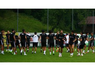 Beşiktaş’ın Avusturya kampı sürüyor