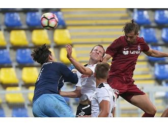 Trabzonspor ilk hazırlık maçını 6-1 kazandı