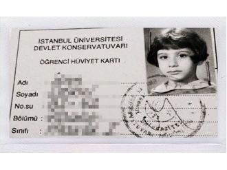 Bu ünlü şarkıcıyı tanıdınız mı ?