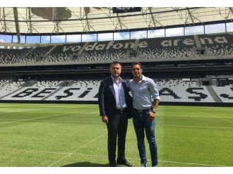 Adriano Vodafone Arena’yı Gezdi