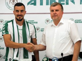 Konyaspor Hora ile 3 yıllık sözleşme imzaladı