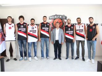 Eskişehir Basket’ten gövde gösterisi