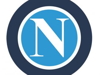 Napoli defansa takviye yapıyor