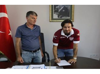 Eski Galatasaraylı stoper Bandırmaspor’da