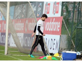 Tolga Zengin idmanı yarıda bıraktı