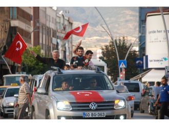 Rio’da madalya ile dönen Demirtaş’a coşkulu karşılama