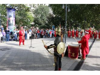 Mehter 330 yıl aradan sonra yeniden Budin’de