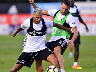 Beşiktaş çalışmalarını sürdürdü