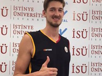 Tibor Pleiss, sağlık kontrolünden geçti