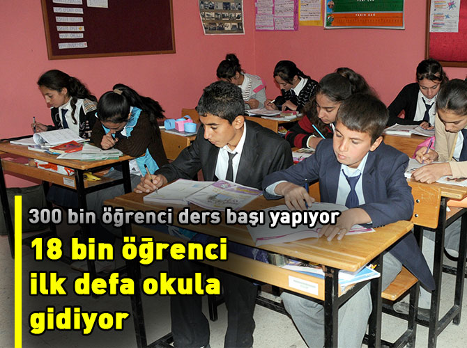 300 bin öğrenci ders başı yapıyor