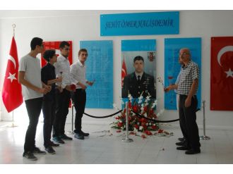 Şehit Ömer Halis Demir Anadolu Lisesi’nde ilk gün