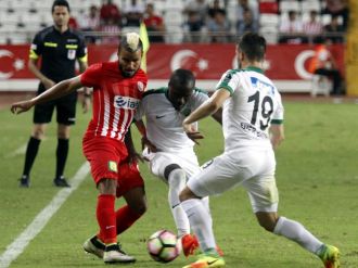 Antalyaspor, Akhisar Belediyespor maçı golsüz bitti