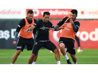 Beşiktaş Napoli maçı hazırlıklarını sürdürdü