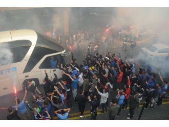 Trabzonspor’a İstanbul’da coşkulu karşılama