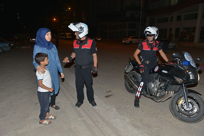 Suriyeli kadın bulduğu cüzdanı polise teslim etti