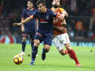 Galatasaray evinde yıkıldı