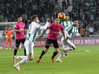 Konyaspor nefes aldı