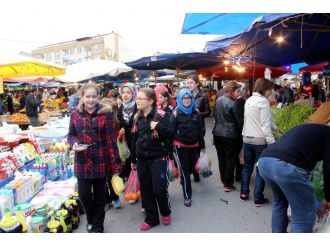 Hayat Bilgisi dersini pazarda işlediler