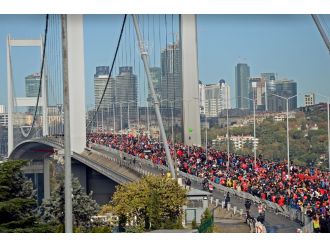 İstanbul ’15 Temmuz şehitleri’ için koştu