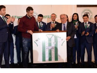 Alkışlar Konyaspor’a