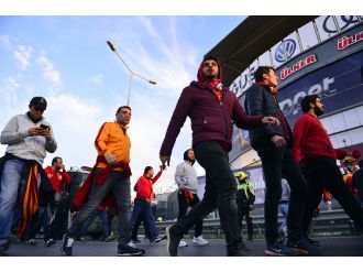 Galatasaray taraftarı stada giriş yaptı