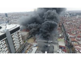 Bayrampaşa’daki yangın havadan görüntülendi