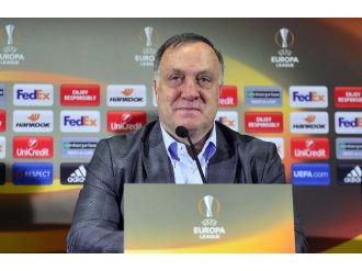 Advocaat: "Galibiyeti hak ettik"