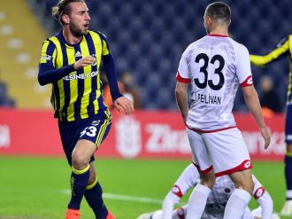 Fenerbahçe’ye evinde şok