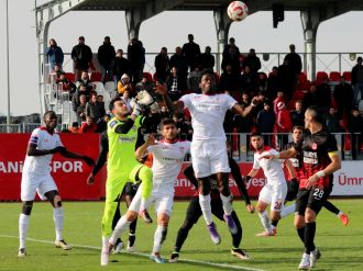 Ümraniyespor Samsunspor’u tek golle geçti