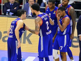 Anadolu Efes Barcelona’yı ağırlıyor