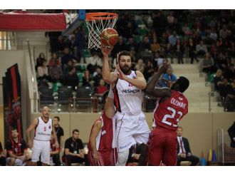 Eskişehir Basket durdurulamıyor