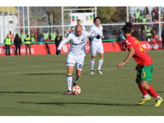 Fener’e bir çelme de Amed’den