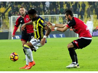 Fenerbahçe zirveye bir adım daha yaklaştı