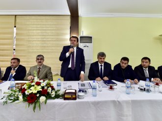 Başkan Erkoç muhtarlarla biraraya geldi