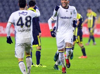 İlk yarıda 2 gol var