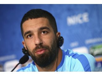 Arda Turan Çin’e mi transfer oluyor ?