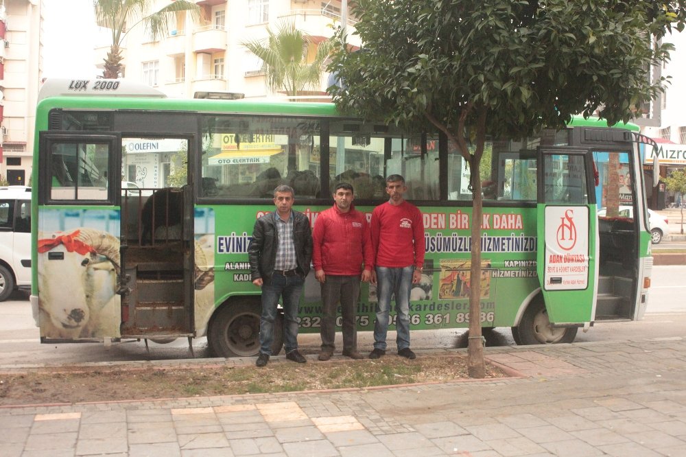 Mobil adak hizmeti: Yarısı ahır, yarısı kesimhane