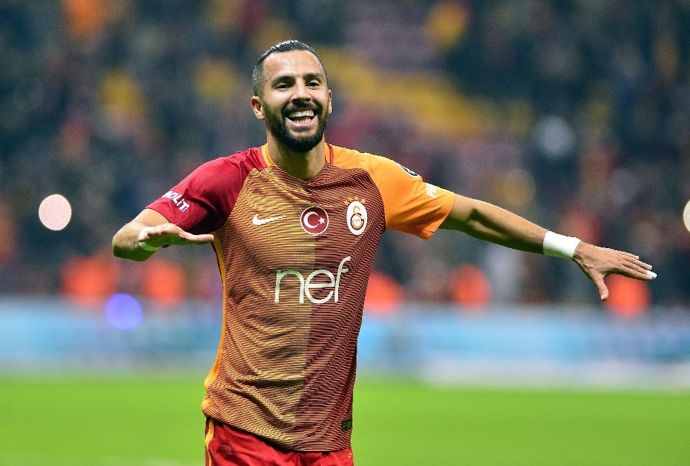 Galatasaray'da süresiz kadro dışı bırakılan Yasin Öztekin'e af çıktı