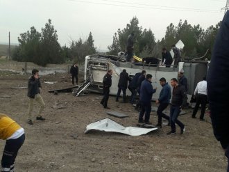 Polise bombalı saldırı: 1 şehit, 9 yaralı