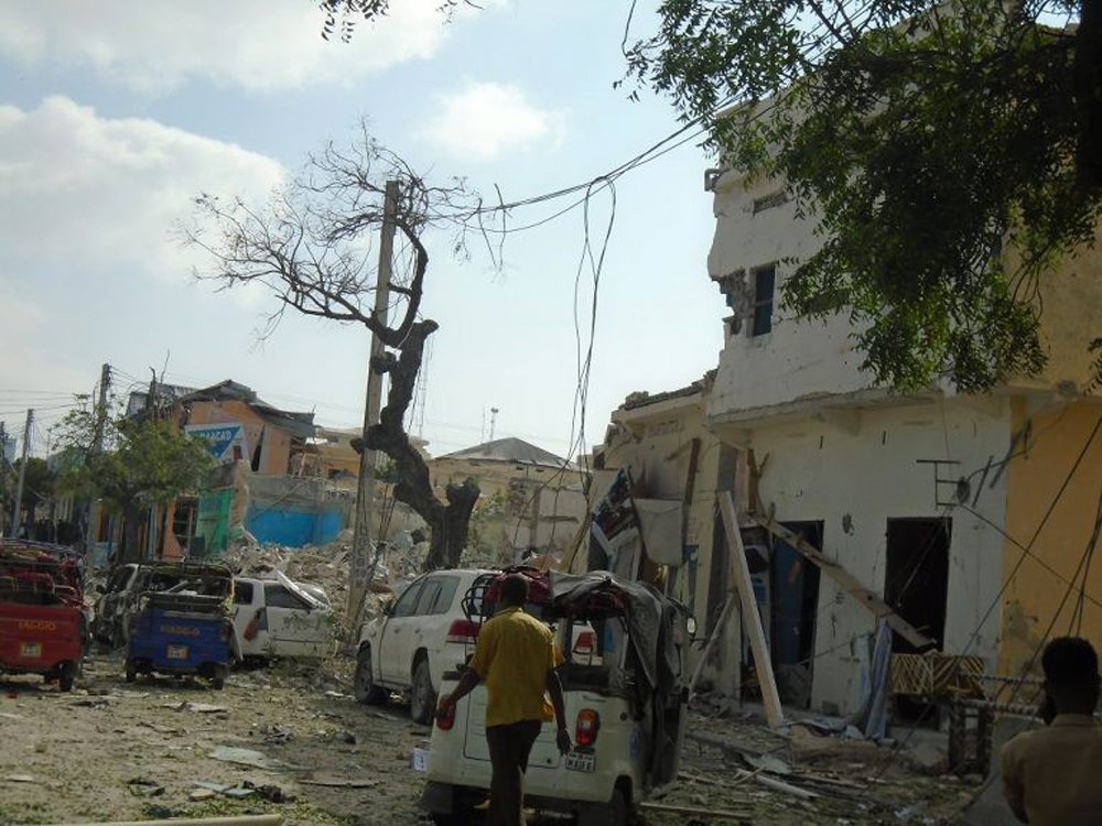 Otele bombalı saldırı: 15 ölü 30'dan fazla kişi yara