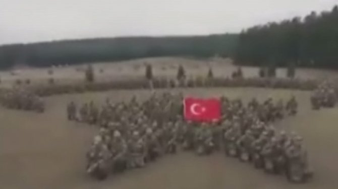 Şehit üsteğmenin birliğinden anlamlı video