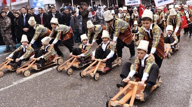 Kahramanmaraş’ın kurtuluşu 20 bin vatandaş ile kutlandı