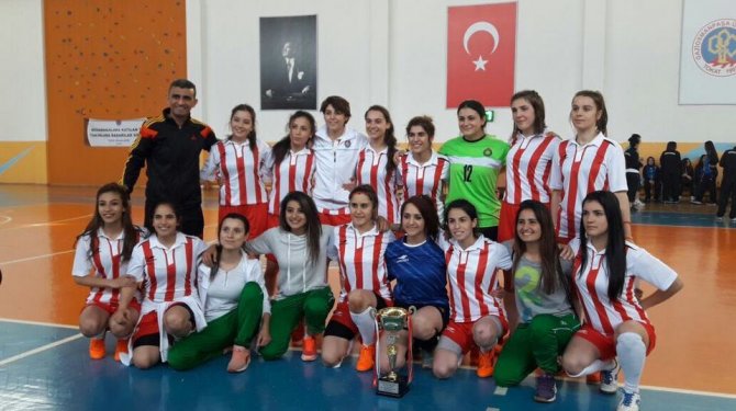 KSÜ Bayan Salon Futbolu Takımı 1. Lige Yükseldi