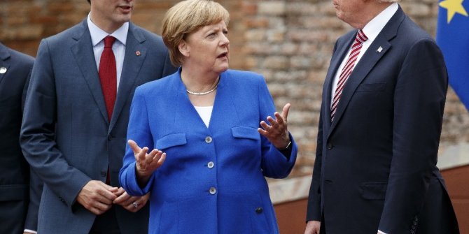 MERKEL’DEN ABD VE İNGİLTERE’YE SİTEM