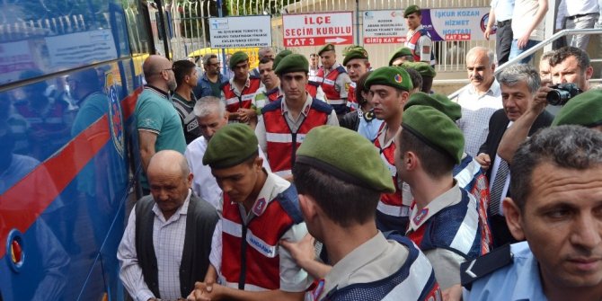 ALADAĞ’DAKİ YURT YANGINI DAVASI SONUNDA ARBEDE