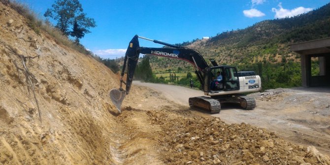 BÜYÜKŞEHİR ALTYAPI SORUNUNU ÇÖZÜYOR