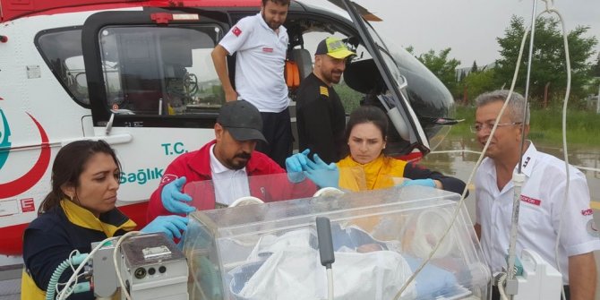 AMBULANS HELİKOPTER YENİ DOĞAN BEBEK İÇİN HAVALANDI