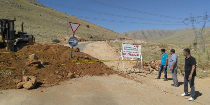 BÜYÜKŞEHİR’DEN ELBİSTAN’DA YOL GENİŞLETME ÇALIŞMASI