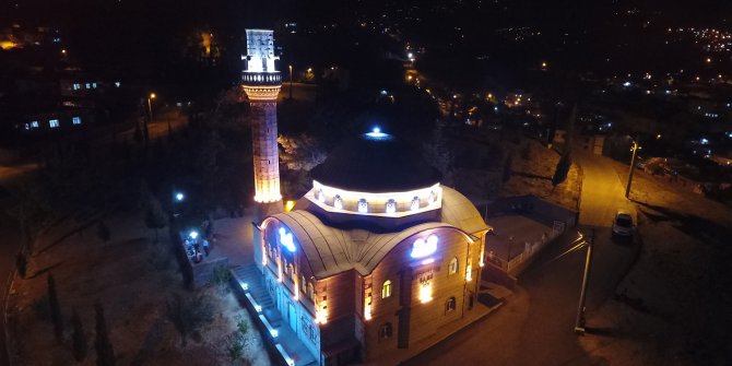 DULKADİROĞLU'NUN CAMİLERİ AYDINLANIYOR