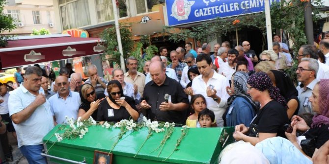 EFSANE SPİKER SON YOLCULUĞUNA UĞURLANDI